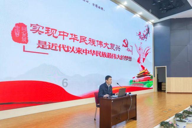 发微信不回却发现他一直在更新朋友圈，你遇到过类似的是吗？该如何处理？游戏画面